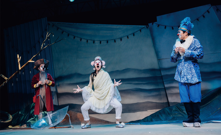 《白蛇?! —小丑們的終局之戰》